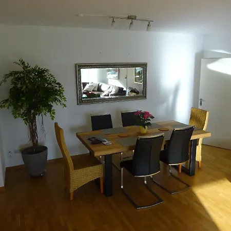 شقة Grosszuegige Mit Terrasse Und Rheintalblick In Ruhiger Wohnlage *